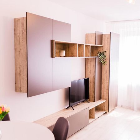 Riverside White Apartment Σάτου Μάρε Εξωτερικό φωτογραφία